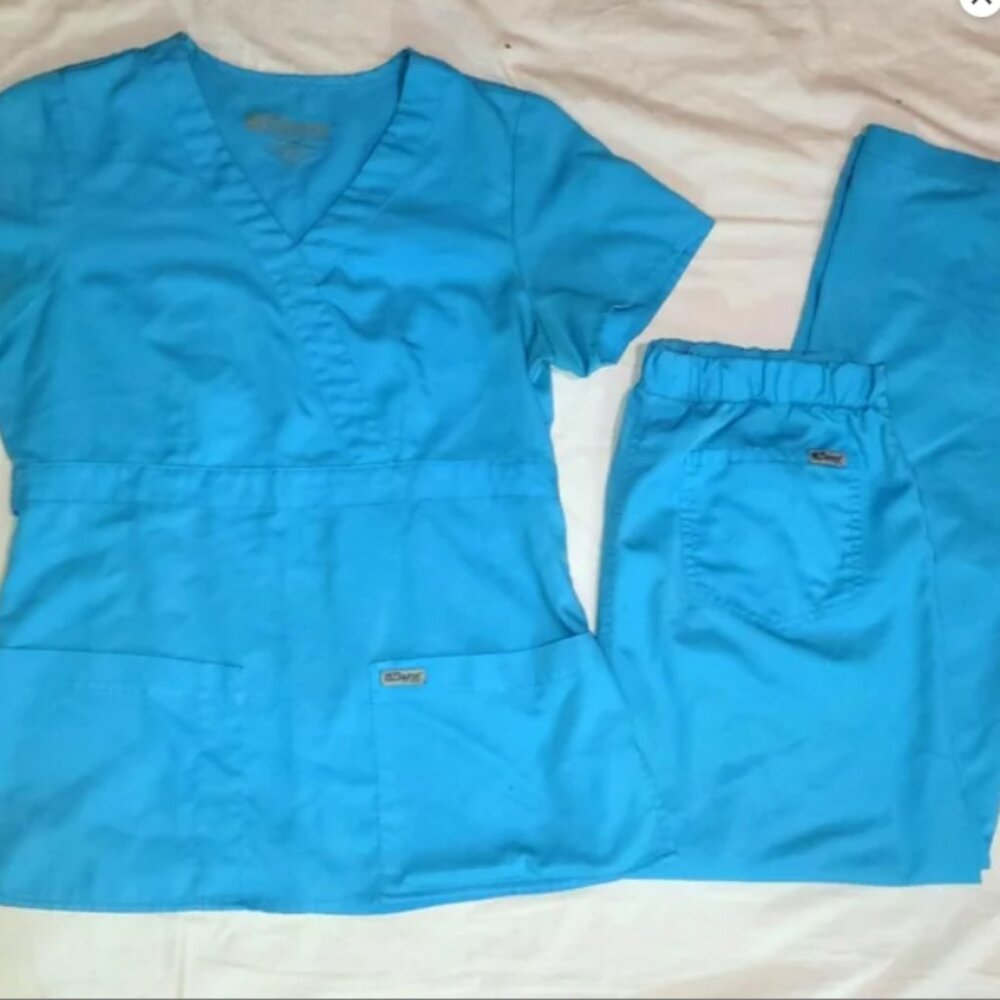 Grey's Anatomy Scrub Set in Turquoise Blue size Small